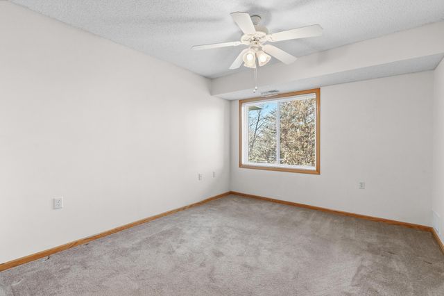 15400 Chippendale Avenue W 315, Rosemount, MN 55068