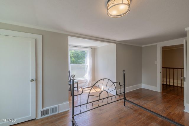 31232 Hollyfield Road, Damascus, VA 24236