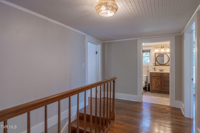 31232 Hollyfield Road, Damascus, VA 24236