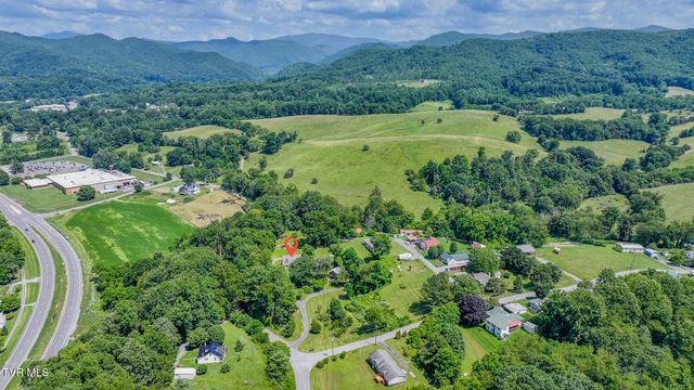 31232 Hollyfield Road, Damascus, VA 24236