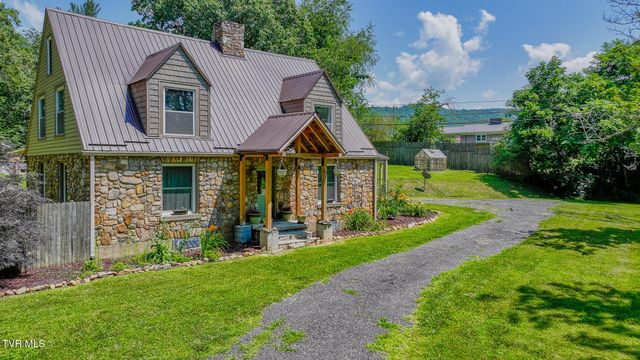31232 Hollyfield Road, Damascus, VA 24236