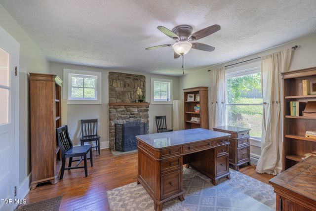 31232 Hollyfield Road, Damascus, VA 24236