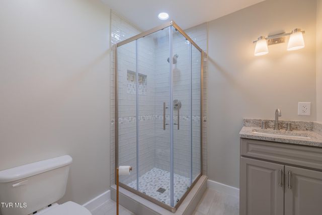 31232 Hollyfield Road, Damascus, VA 24236