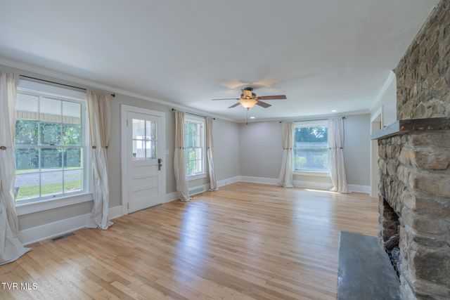 31232 Hollyfield Road, Damascus, VA 24236