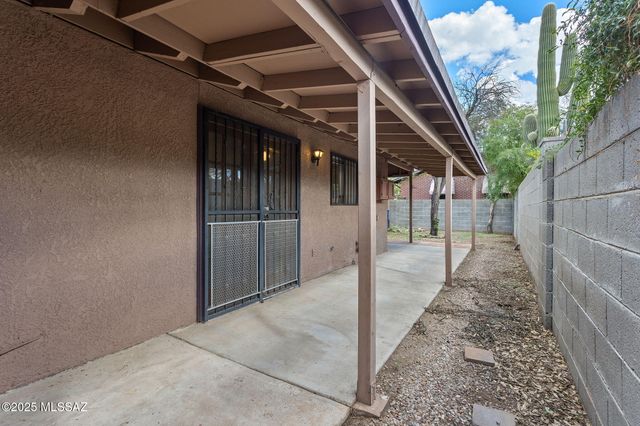 3132 E Presidio Road, Tucson, AZ 85716