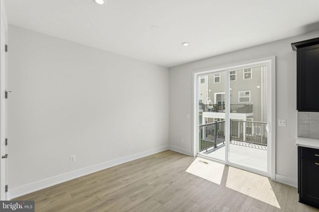 42200 SHINING STAR SQ, Brambleton, VA 20148