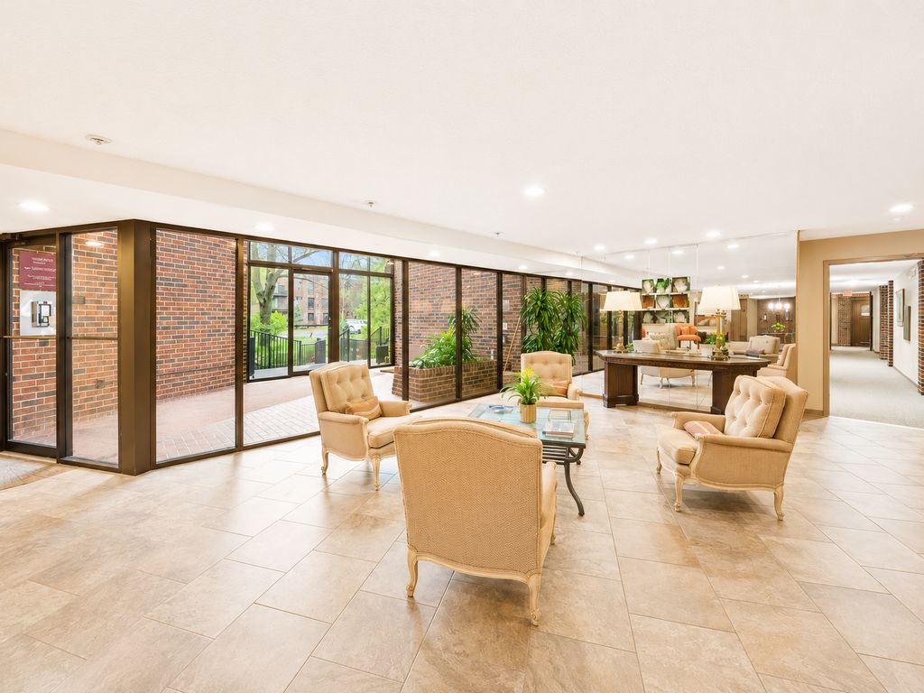 6051 Laurel Avenue 207, Golden Valley, MN 55416 — photo 3