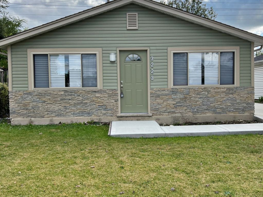 3223 Emery Lane, Robbins, IL 60472