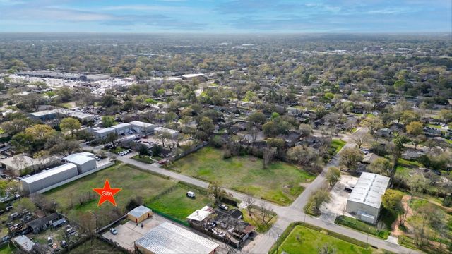 5902 Cypress Street, Houston, TX 77074