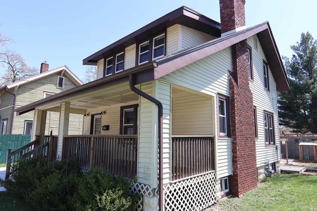 936 Walker Street, Janesville, WI 53545