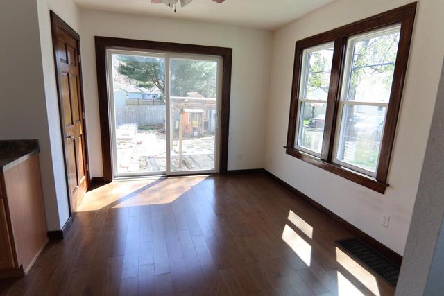 936 Walker Street, Janesville, WI 53545
