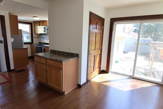 936 Walker Street, Janesville, WI 53545