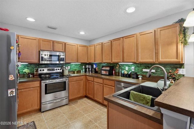717 CELEBRATION LANE, Middleburg, FL 32068