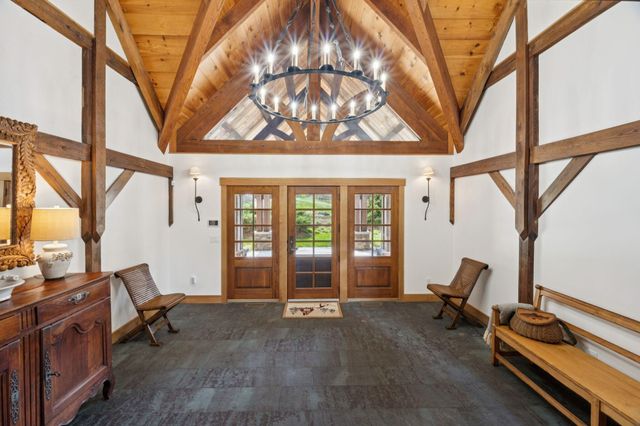 2358 Long Hill Road, Woodstock, VT 05091