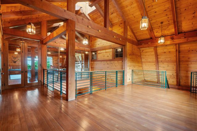 2358 Long Hill Road, Woodstock, VT 05091