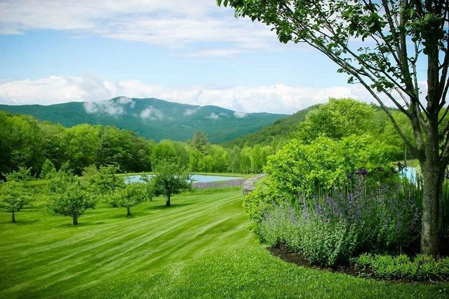 2358 Long Hill Road, Woodstock, VT 05091