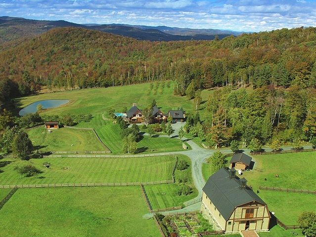 2358 Long Hill Road, Woodstock, VT 05091