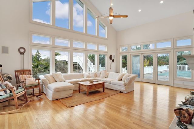 605 Dune Road, Westhampton, NY 11977