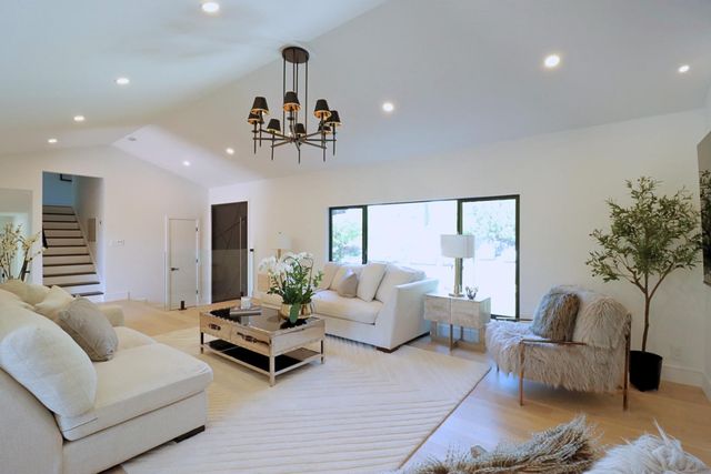 230 Westchester Drive, Los Gatos, CA 95032