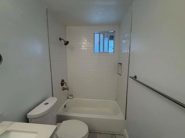 6082 Rock St., San Diego, CA 92115