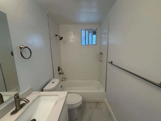 6082 Rock St., San Diego, CA 92115
