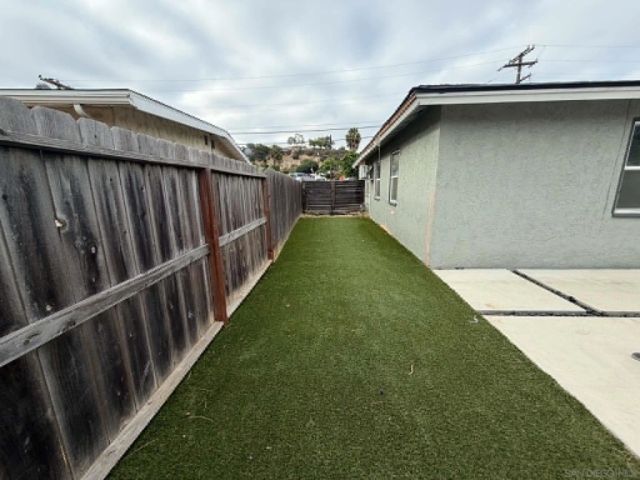 6082 Rock St., San Diego, CA 92115