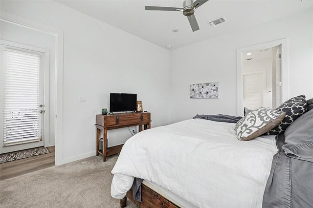 645 Treaty Oak DR, Georgetown, TX 78628