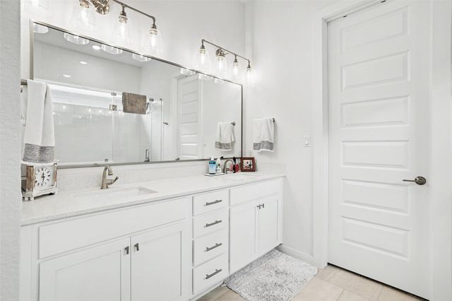 645 Treaty Oak DR, Georgetown, TX 78628