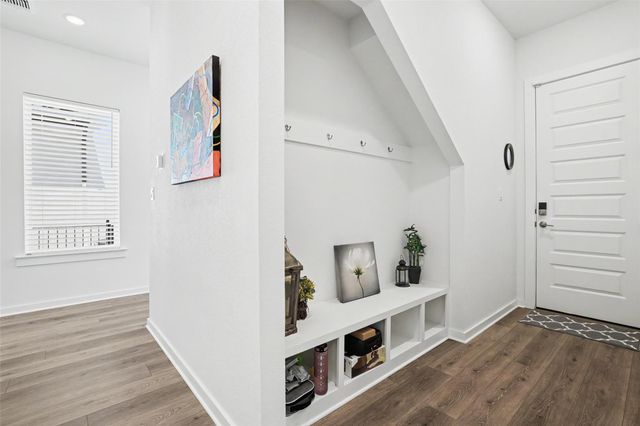 645 Treaty Oak DR, Georgetown, TX 78628