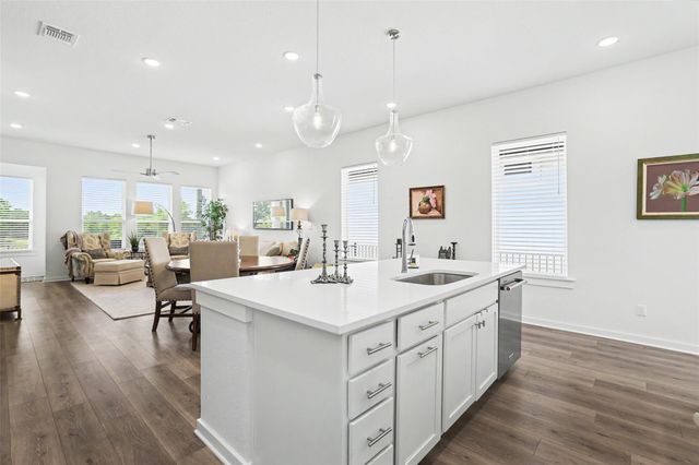 645 Treaty Oak DR, Georgetown, TX 78628