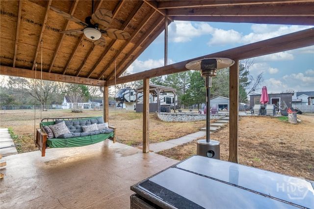 3633 Saddlebrook Drive, Loganville, GA 30052