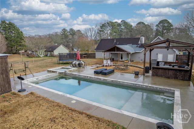 3633 Saddlebrook Drive, Loganville, GA 30052