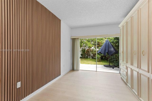 9125 Carlyle Ave, Surfside, FL 33154