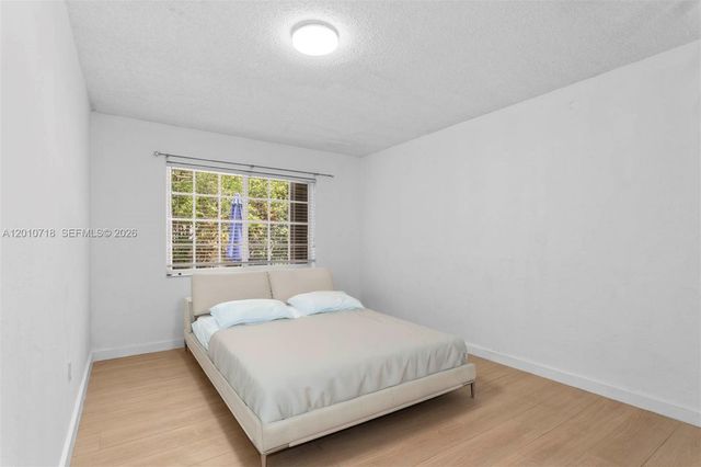 9125 Carlyle Ave, Surfside, FL 33154