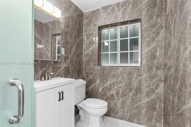 9125 Carlyle Ave, Surfside, FL 33154