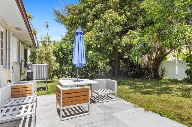 9125 Carlyle Ave, Surfside, FL 33154