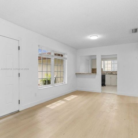 9125 Carlyle Ave, Surfside, FL 33154