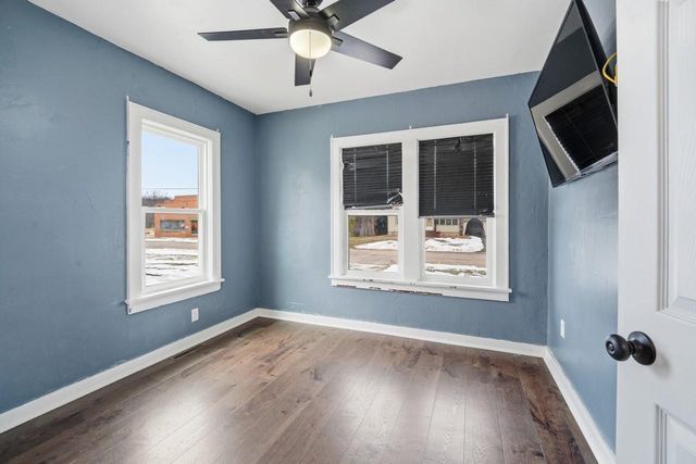 250 W CAROLINE STREET, Markesan, WI 53946