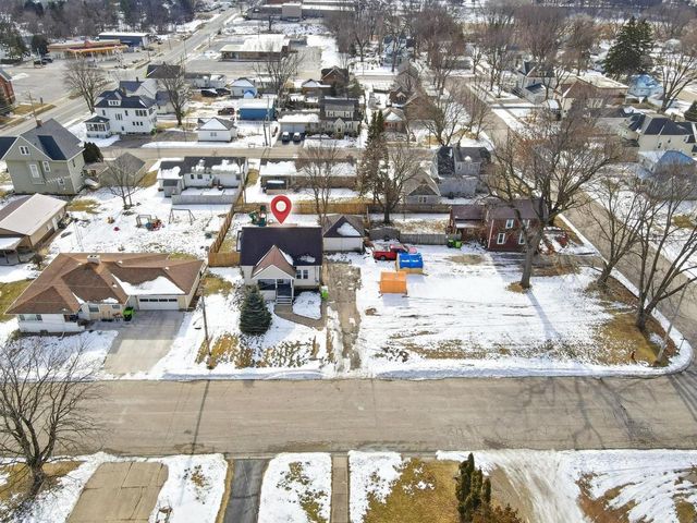 250 W CAROLINE STREET, Markesan, WI 53946