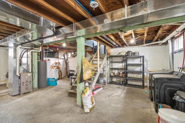 250 W CAROLINE STREET, Markesan, WI 53946