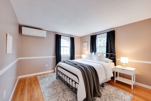 67 Kittredge Dr, Westfield, MA 01085
