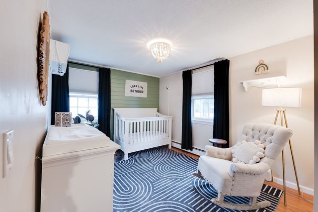 67 Kittredge Dr, Westfield, MA 01085