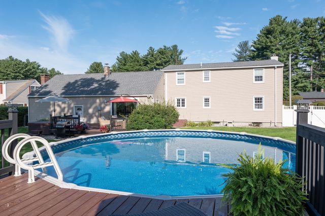 67 Kittredge Dr, Westfield, MA 01085