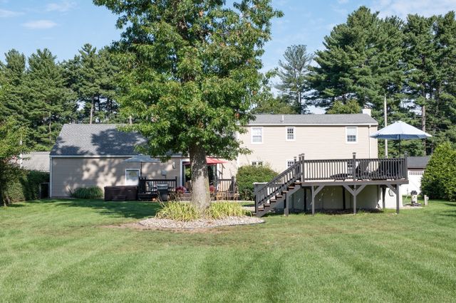 67 Kittredge Dr, Westfield, MA 01085