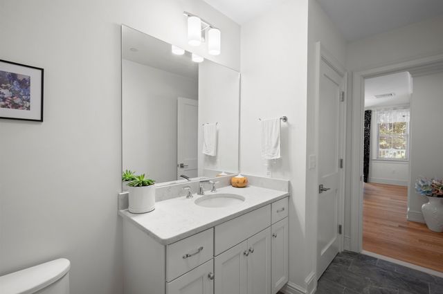 32 Willey Creek Rd Unit 205, Exeter, NH 03833