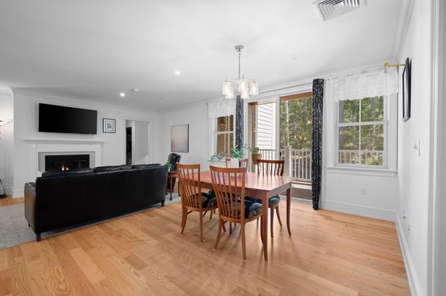 32 Willey Creek Rd Unit 205, Exeter, NH 03833