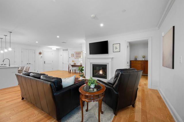 32 Willey Creek Rd Unit 205, Exeter, NH 03833