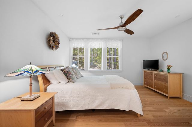 32 Willey Creek Rd Unit 205, Exeter, NH 03833