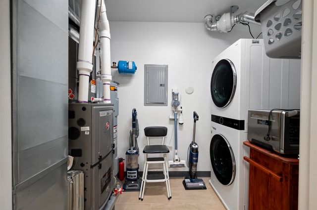 32 Willey Creek Rd Unit 205, Exeter, NH 03833