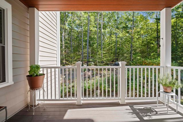 32 Willey Creek Rd Unit 205, Exeter, NH 03833